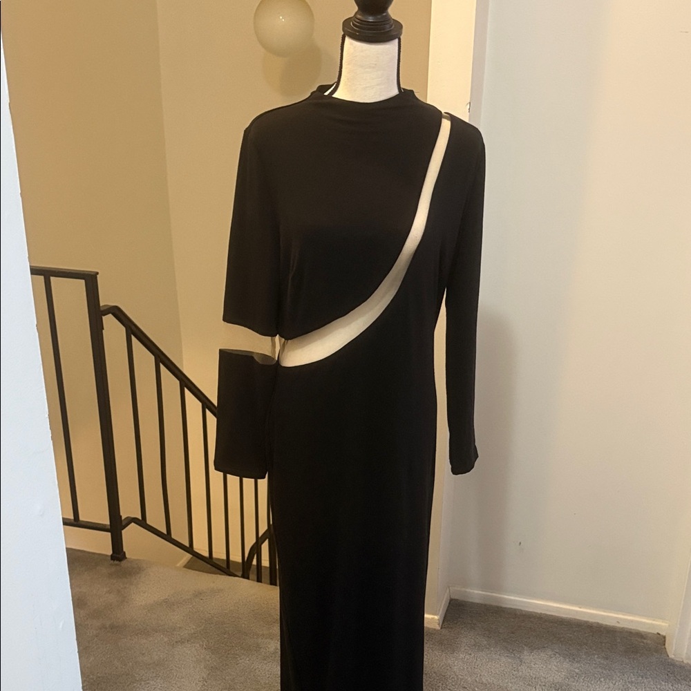 JLUXLABEL Black Dress with Cream Curved Cutout